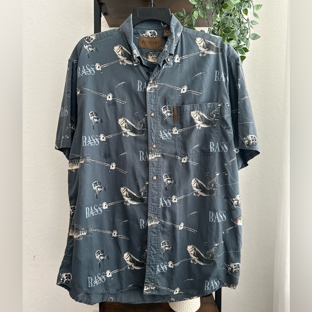 Men’s Magellan button down top with bass print size MED. - Picture 1 of 5